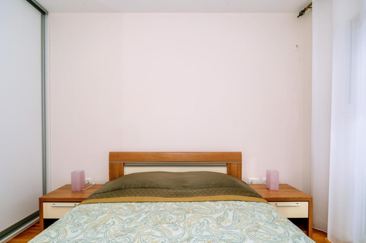 Eastside Apartment بار المظهر الخارجي الصورة