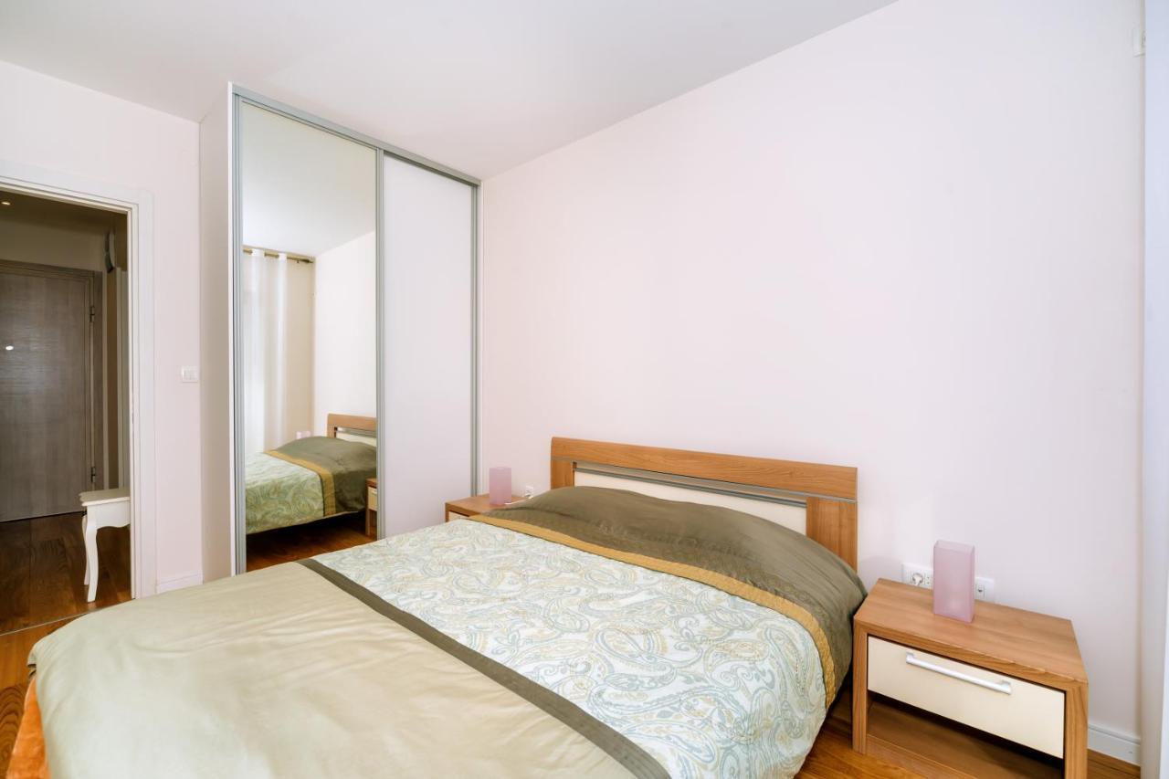 Eastside Apartment بار المظهر الخارجي الصورة
